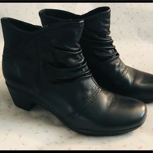 Earth Origins real leather black boots.